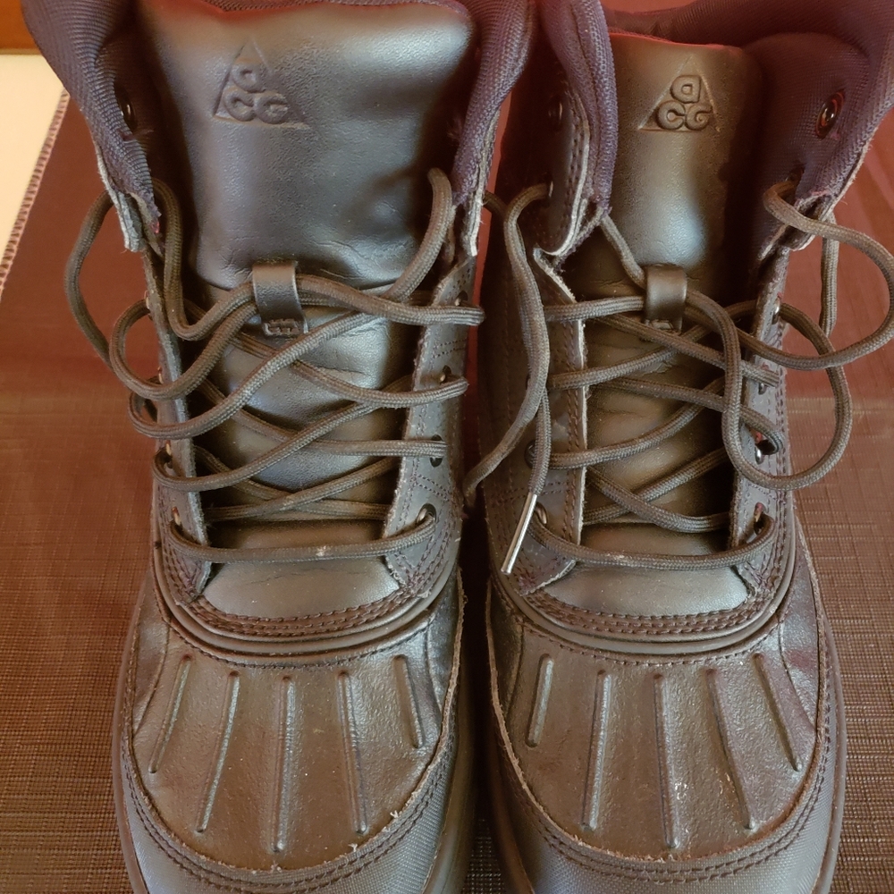 Boys Nike Boots